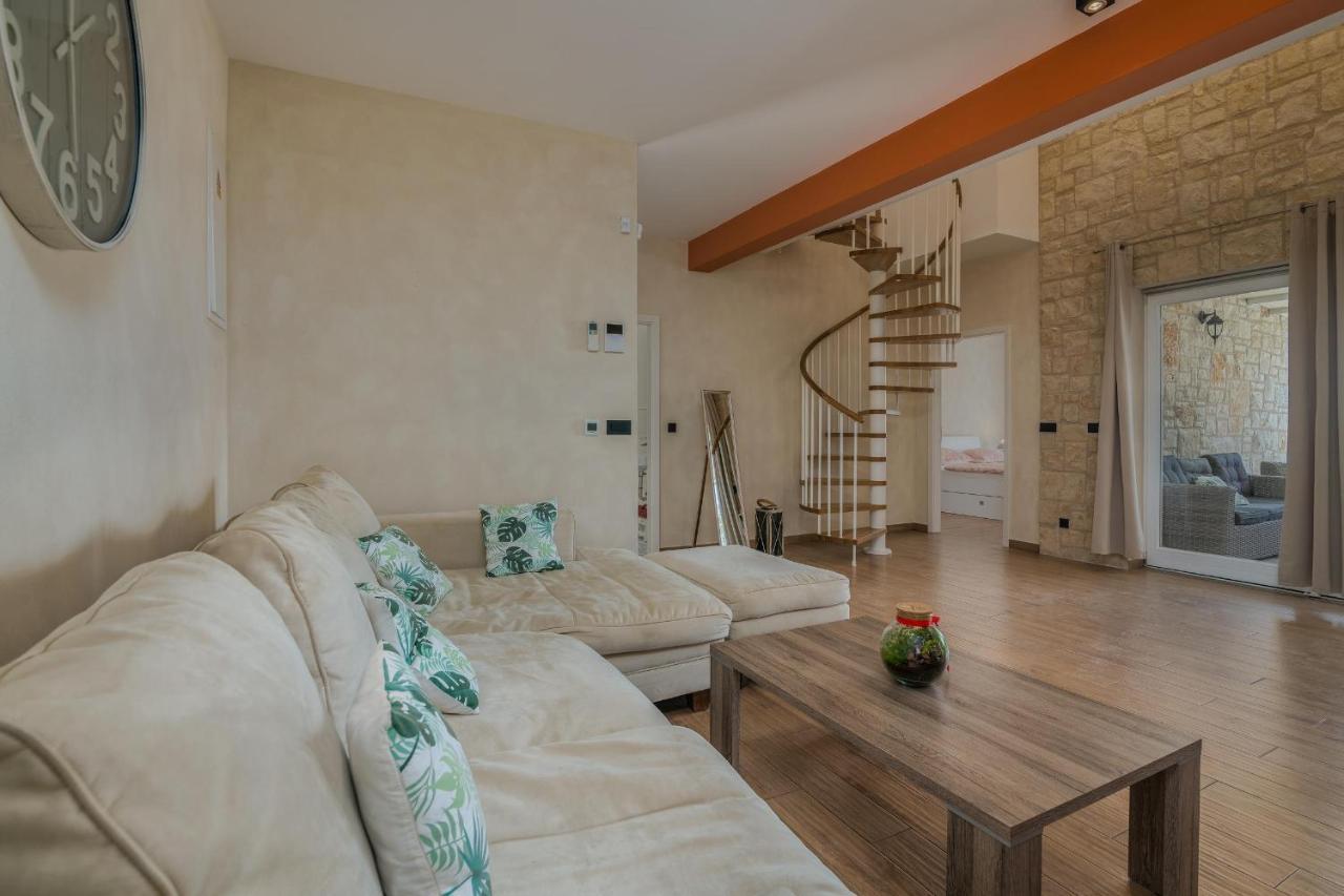 Villa Augusta Malinska Extérieur photo